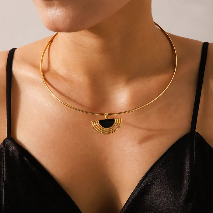 Chocker con ciondolo