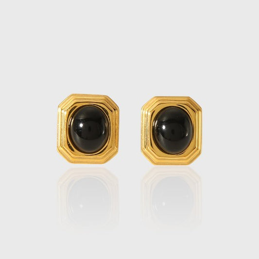 Orecchini con pietra nera